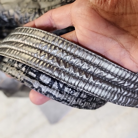 TRADE Chanel Hobo style handbag - Picture 7 of 16